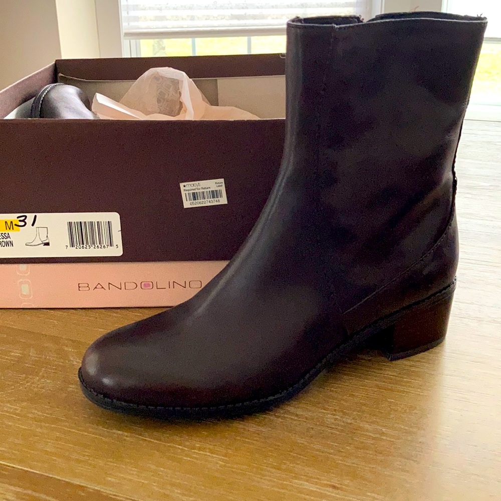 Bandolino Leather Boots